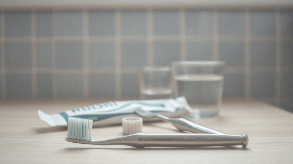 Jak zapalenie przyzębia wpływa na zdrowie dziąseł?